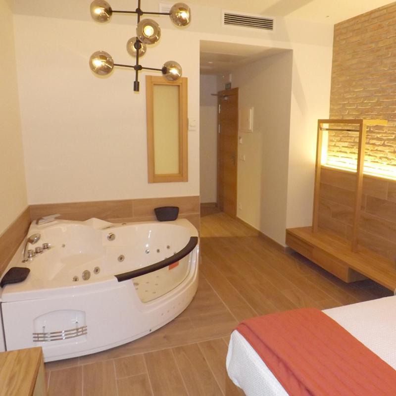 Hotel Restaurante Casa Luisa Эстелла Экстерьер фото