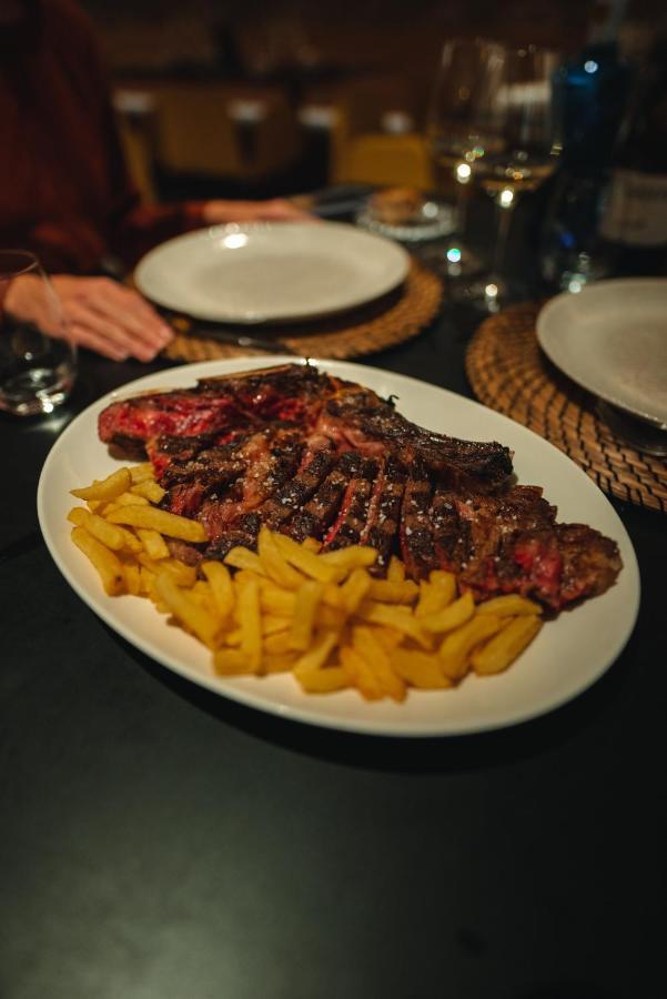 Hotel Restaurante Casa Luisa Эстелла Экстерьер фото